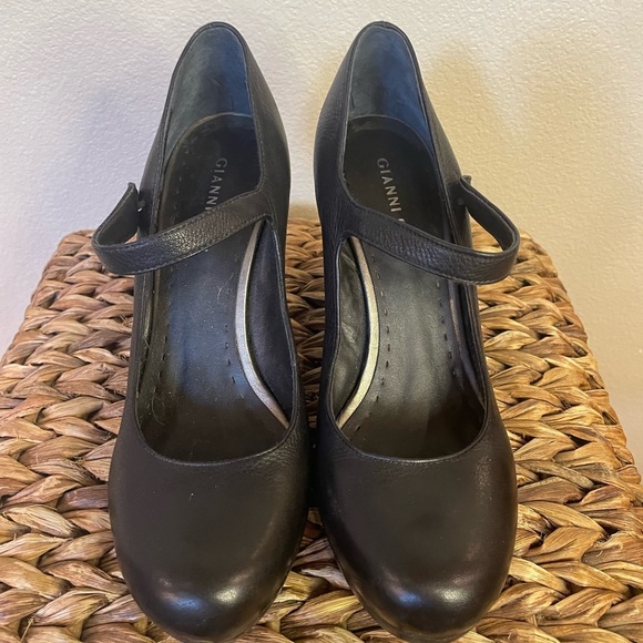 Gianni Bini Black Leather Round Toe Mary Jane Block Heel Pump.  Size 8.5 - Picture 4 of 10